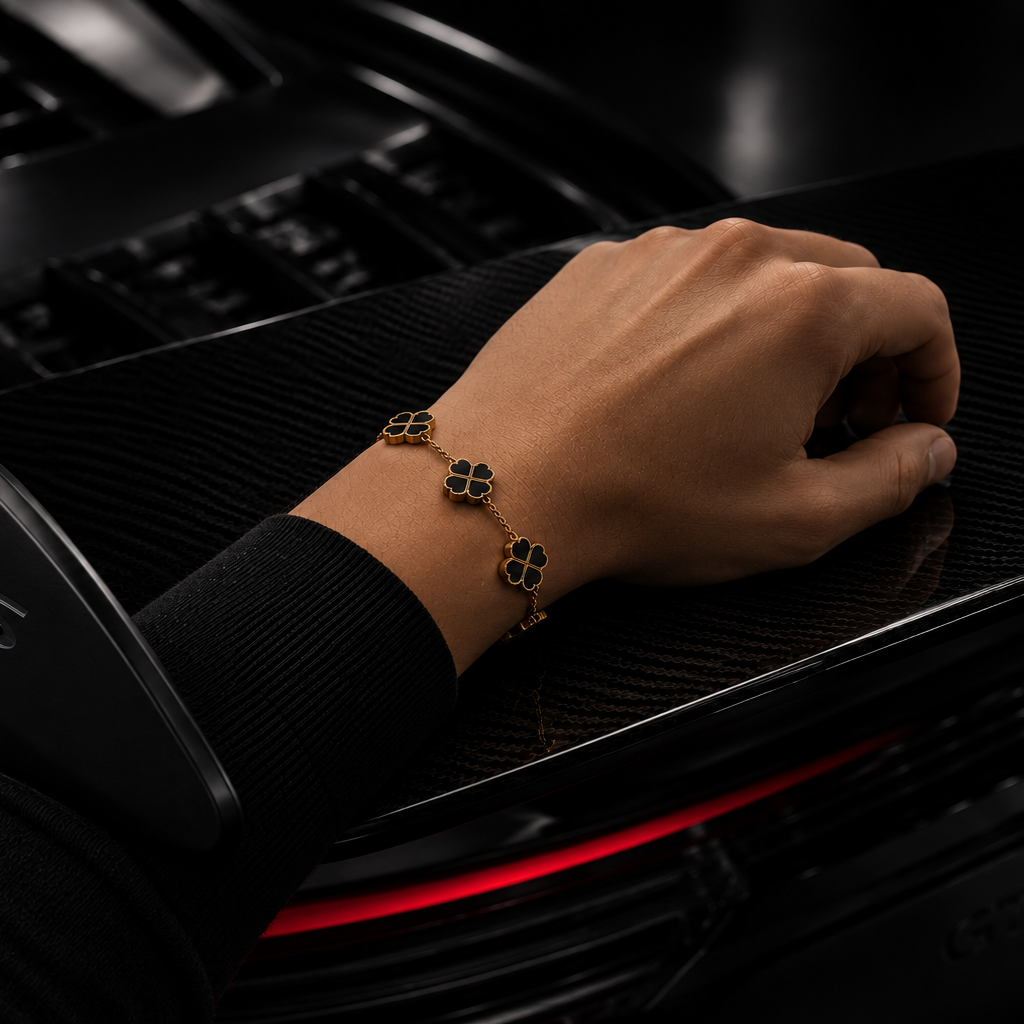 Lucky Clover Bracelet Black